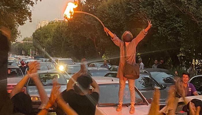 مهسا_امینی؛ واکنش جاستین ترودو و حزب نیودموکرات و همبستگی ایرانیان در شهرهای مختلف کانادا با اعتراضات در ایران