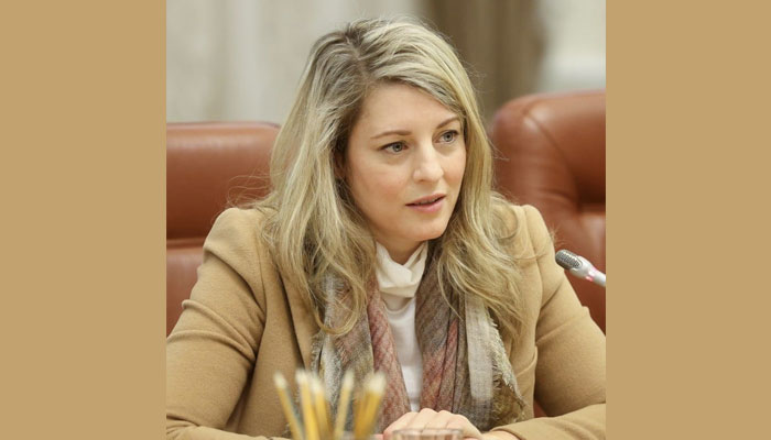 خانم Mélanie Joly